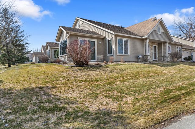 10720 57th Place N 1, Plymouth, MN 55442