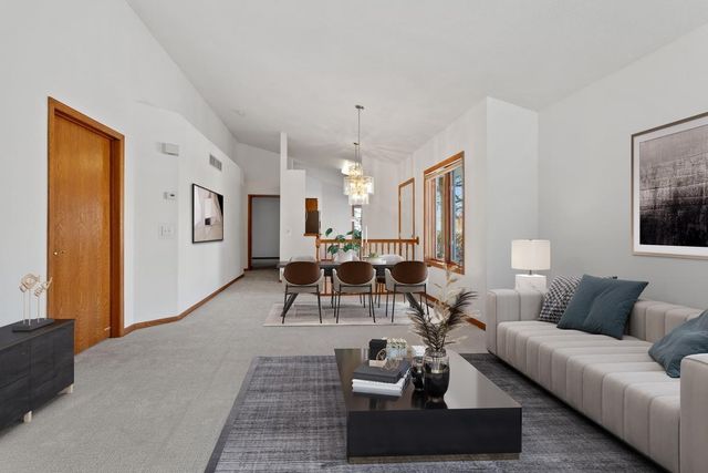 10720 57th Place N 1, Plymouth, MN 55442