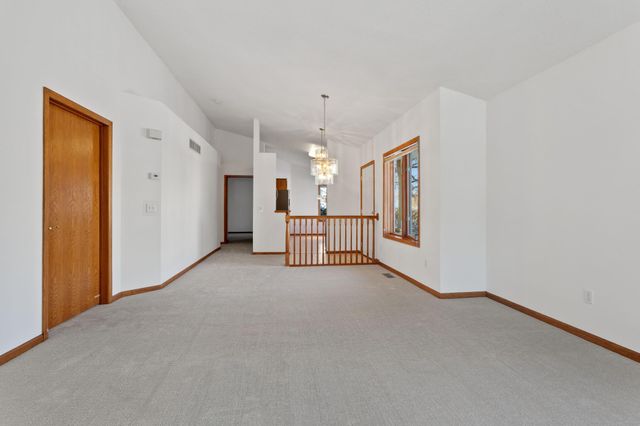 10720 57th Place N 1, Plymouth, MN 55442