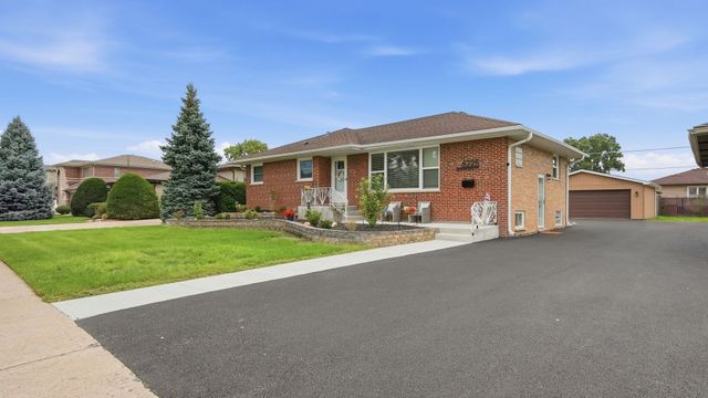 6225 Hawthorne Street, Rosemont, IL 60018