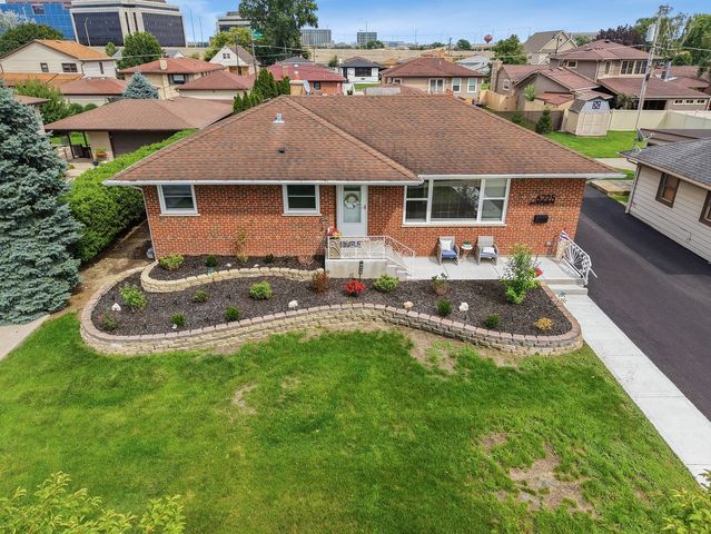 6225 Hawthorne Street, Rosemont, IL 60018