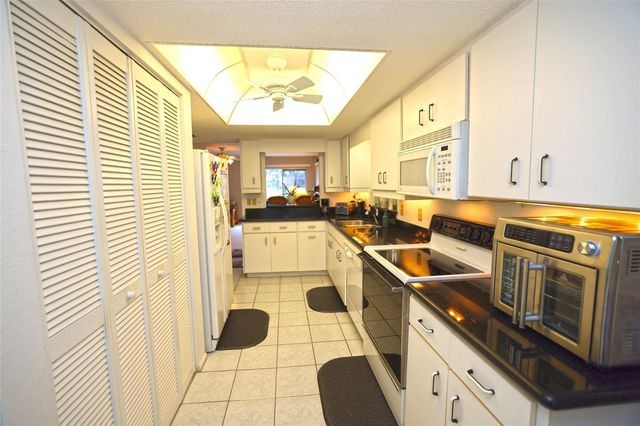 315 DANTE DRIVE 315, Nokomis, FL 34275