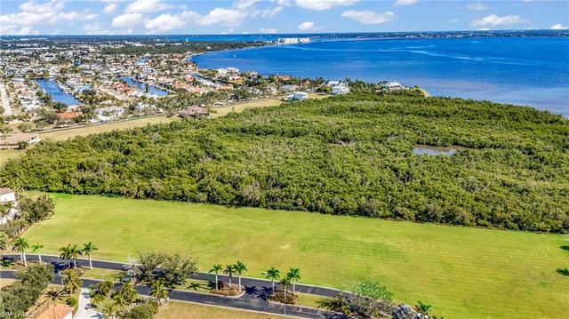 4661 Grassy Point BLVD, Port Charlotte, FL 33952