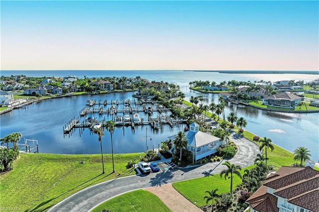 4661 Grassy Point BLVD, Port Charlotte, FL 33952