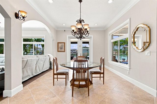 11220 8TH STREET E, Treasure Island, FL 33706