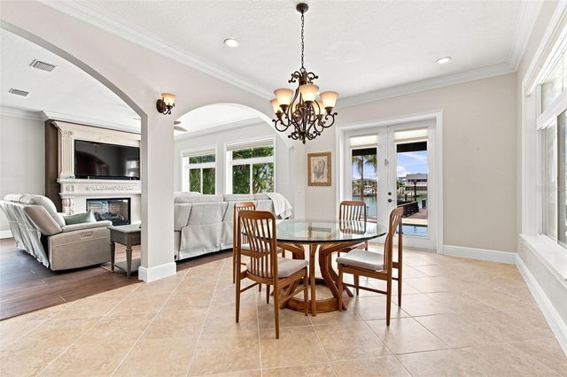 11220 8TH STREET E, Treasure Island, FL 33706
