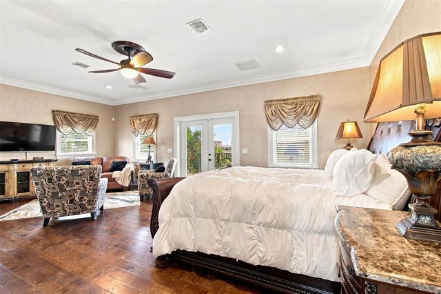 11220 8TH STREET E, Treasure Island, FL 33706