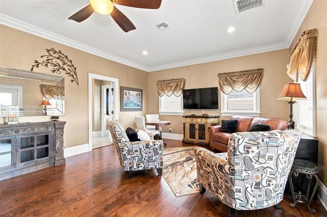 11220 8TH STREET E, Treasure Island, FL 33706