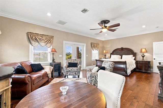 11220 8TH STREET E, Treasure Island, FL 33706