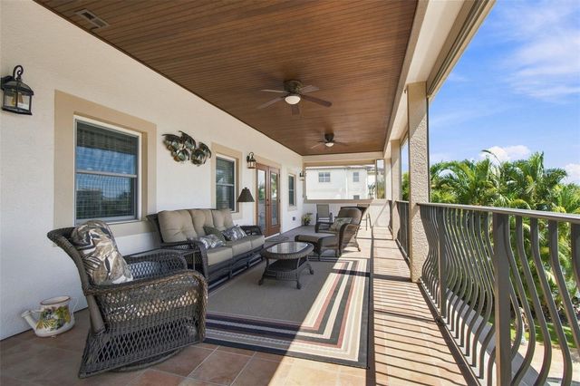 11220 8TH STREET E, Treasure Island, FL 33706