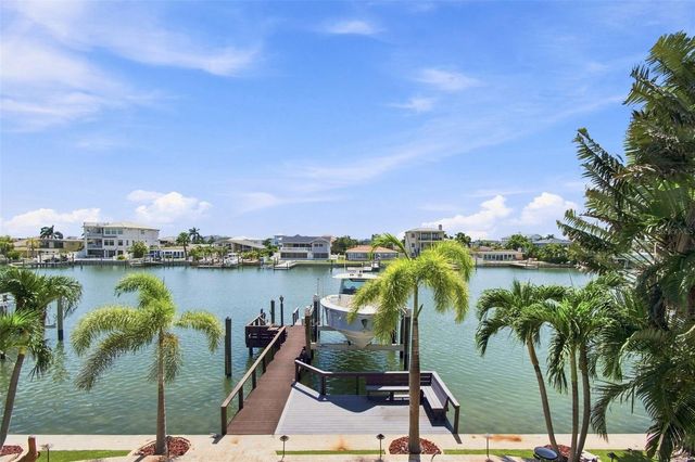 11220 8TH STREET E, Treasure Island, FL 33706