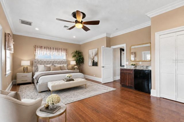 11220 8TH STREET E, Treasure Island, FL 33706