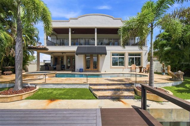11220 8TH STREET E, Treasure Island, FL 33706