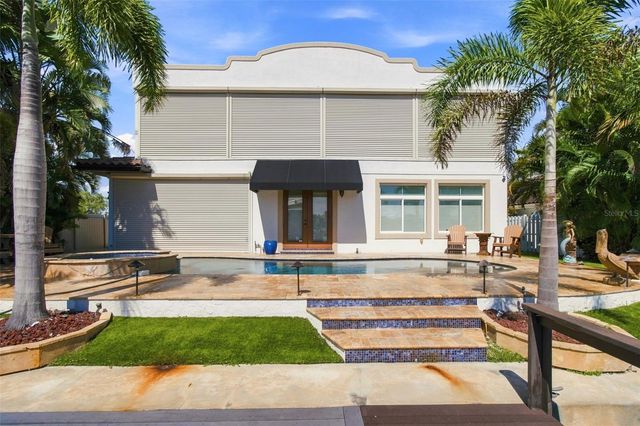 11220 8TH STREET E, Treasure Island, FL 33706