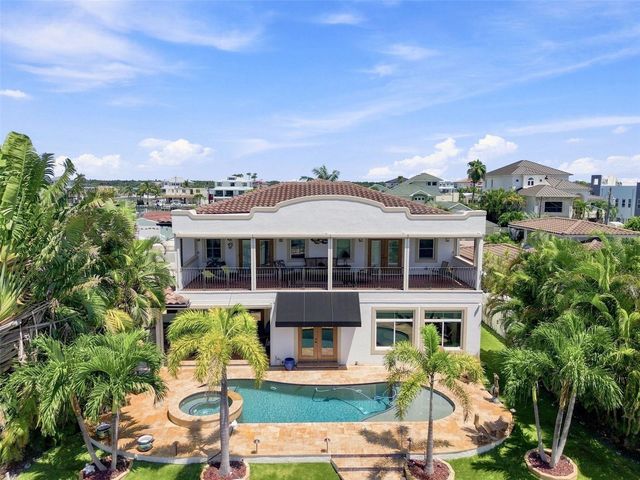 11220 8TH STREET E, Treasure Island, FL 33706