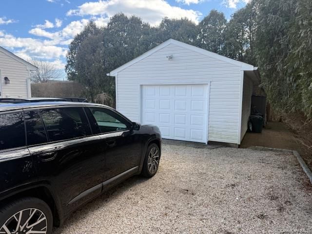 16 Magee Drive, Southampton, NY 11968