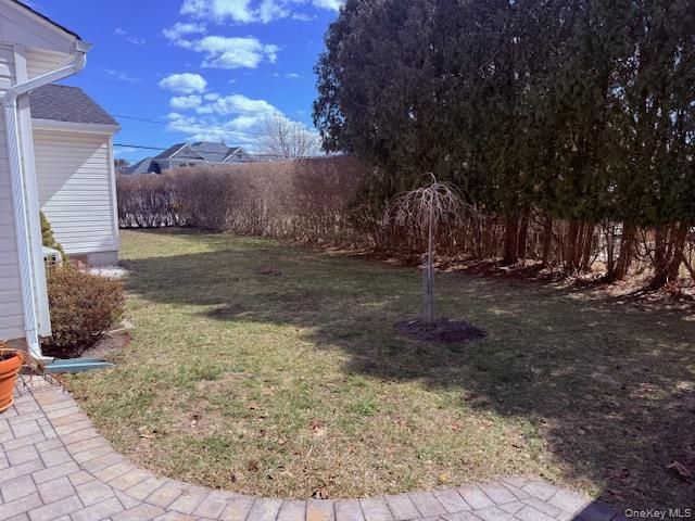 16 Magee Drive, Southampton, NY 11968