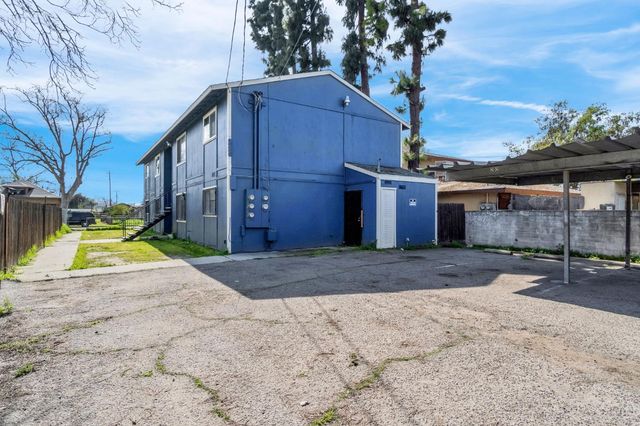 2311 E White Avenue, Fresno, CA 93701