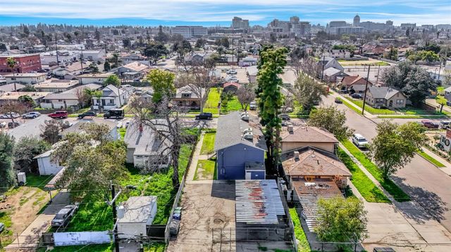 2311 E White Avenue, Fresno, CA 93701