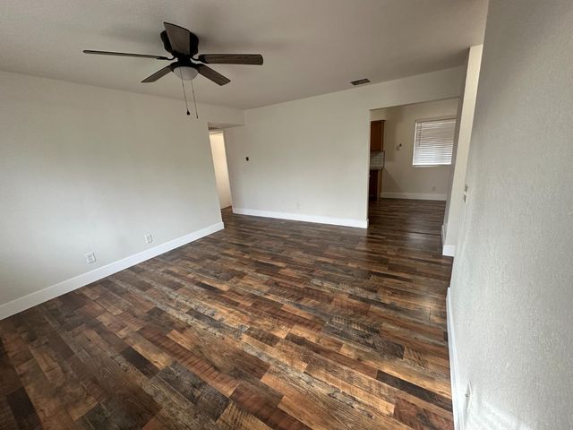 2311 E White Avenue, Fresno, CA 93701