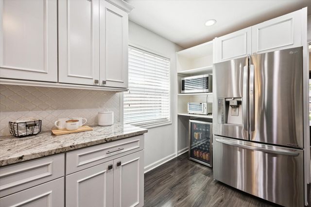 7614 Braesview Lane, Houston, TX 77071