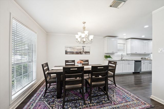 7614 Braesview Lane, Houston, TX 77071