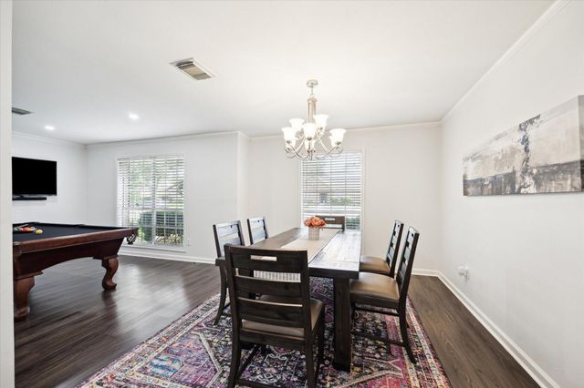 7614 Braesview Lane, Houston, TX 77071