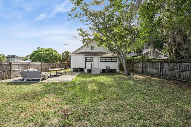 1000 S LAUREL AVENUE, Sanford, FL 32771