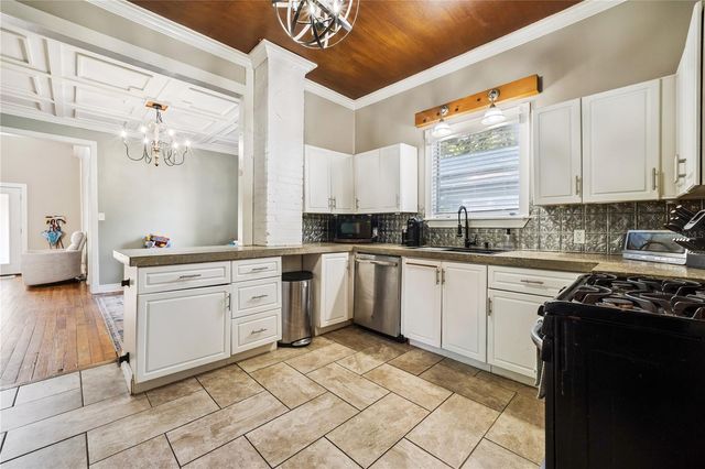 1000 S LAUREL AVENUE, Sanford, FL 32771
