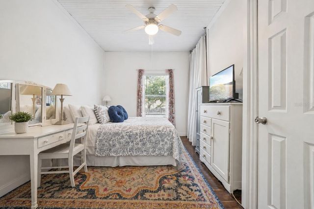 1000 S LAUREL AVENUE, Sanford, FL 32771