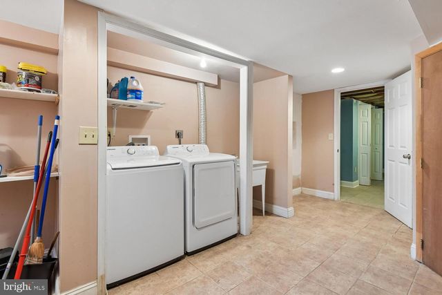 6822 FOX MEADOW RD, Baltimore, MD 21207
