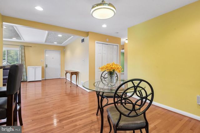 6822 FOX MEADOW RD, Baltimore, MD 21207