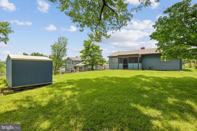 6822 FOX MEADOW RD, Baltimore, MD 21207