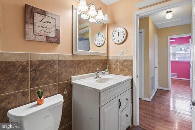 6822 FOX MEADOW RD, Baltimore, MD 21207