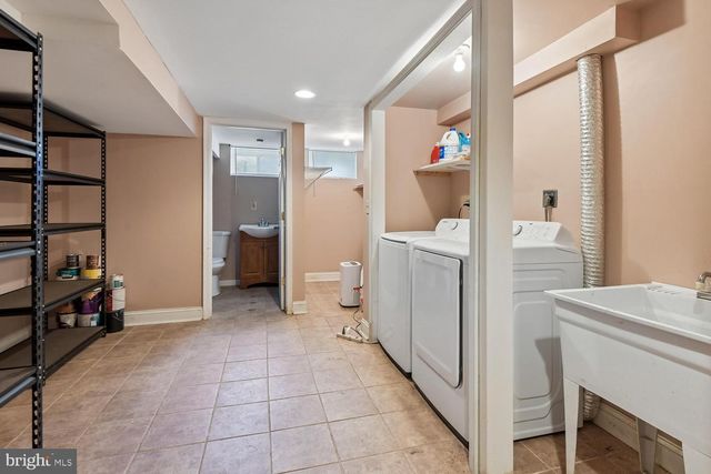 6822 FOX MEADOW RD, Baltimore, MD 21207