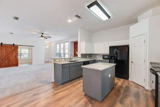 104 Goldeneye Lane, Fort Worth, TX 76120