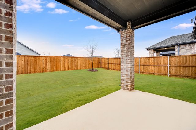 434 Cherry Laurel Drive, Oak Point, TX 75068