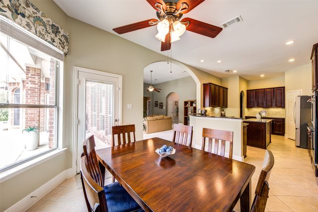 112 Everett Court, Shady Shores, TX 76208