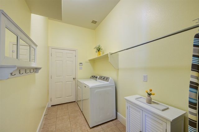 112 Everett Court, Shady Shores, TX 76208