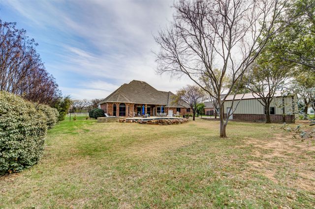 112 Everett Court, Shady Shores, TX 76208