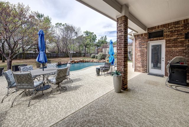 112 Everett Court, Shady Shores, TX 76208