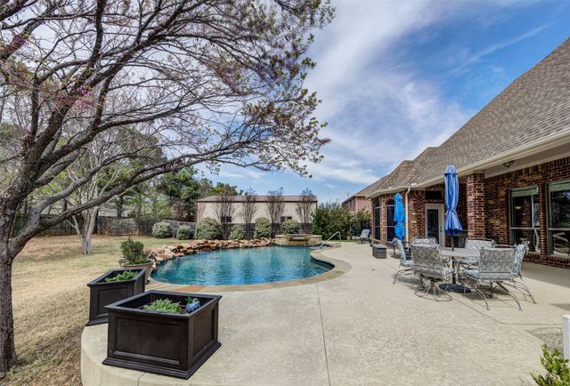 112 Everett Court, Shady Shores, TX 76208