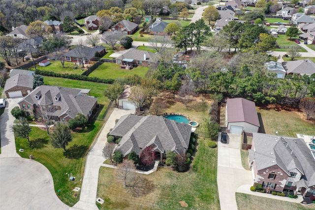 112 Everett Court, Shady Shores, TX 76208