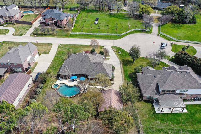 112 Everett Court, Shady Shores, TX 76208