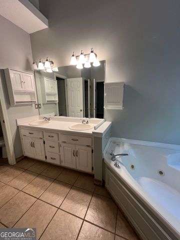 2008 Queensbury Drive, Acworth, GA 30102
