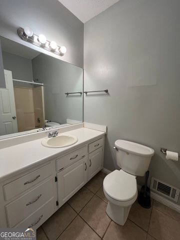 2008 Queensbury Drive, Acworth, GA 30102