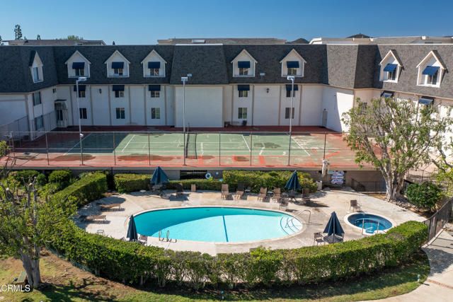 2385 Roscomare Road F8, Los Angeles, CA 90077