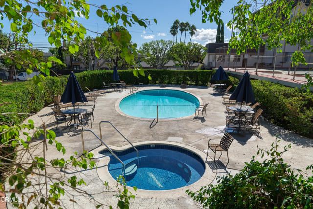 2385 Roscomare Road F8, Los Angeles, CA 90077