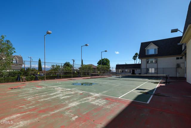 2385 Roscomare Road F8, Los Angeles, CA 90077