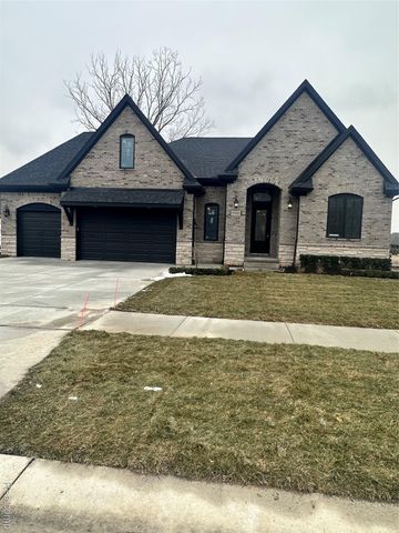 57192 Meadowridge Drive, Washington Township, MI 48094